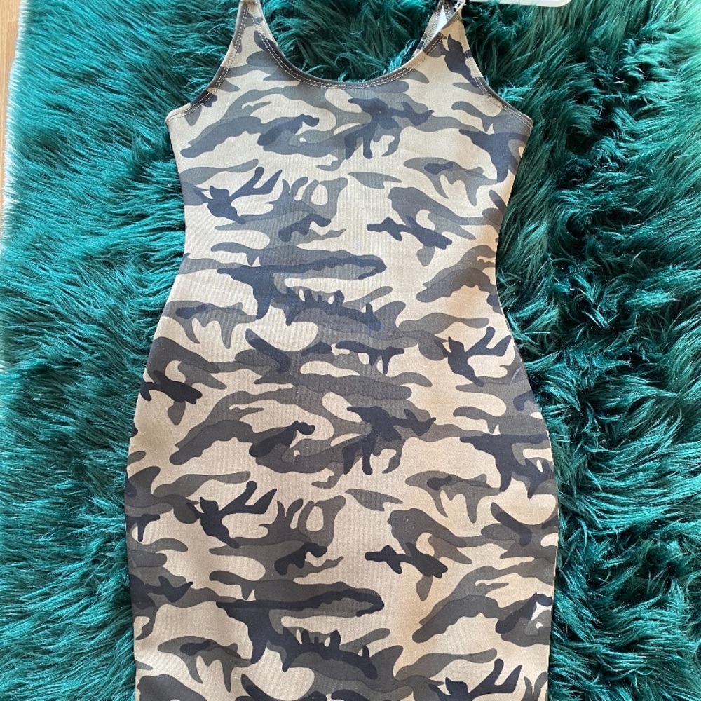 “Cameo” dress